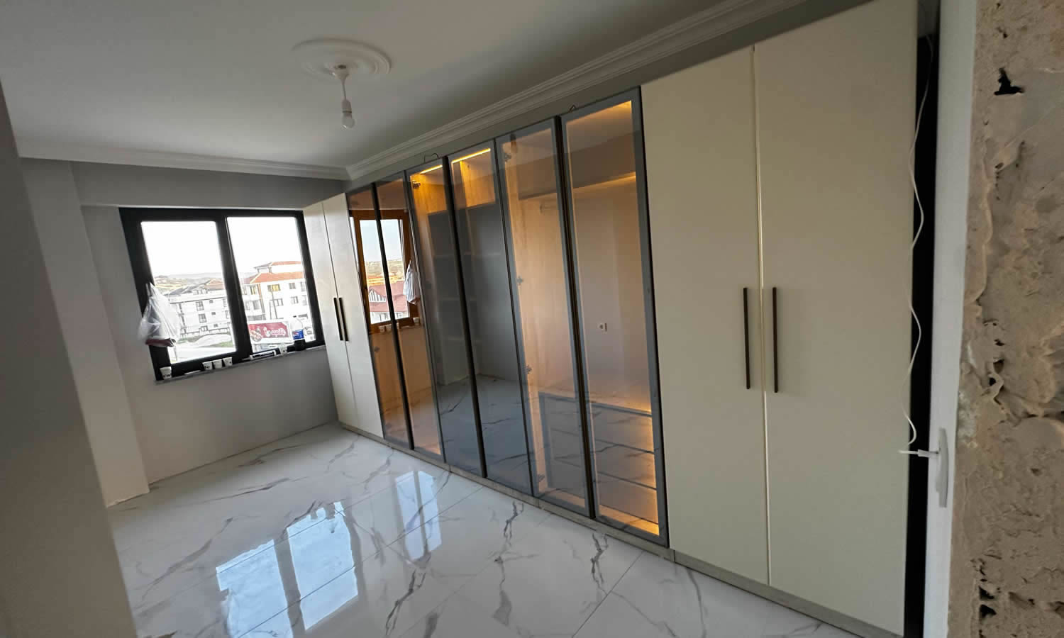MOON 10KAPI EV