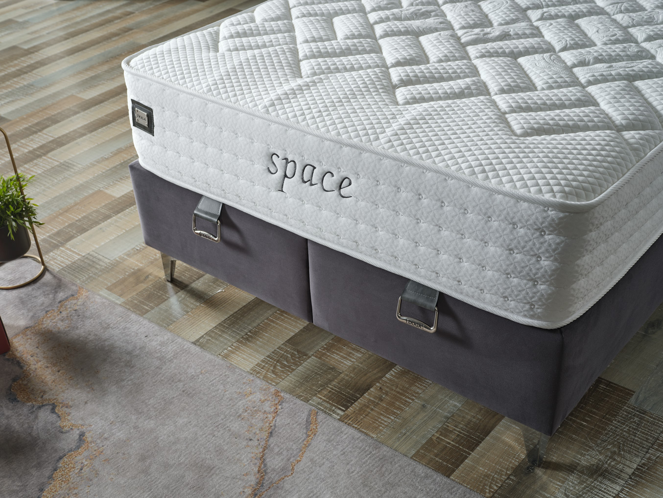 Space-2.jpg